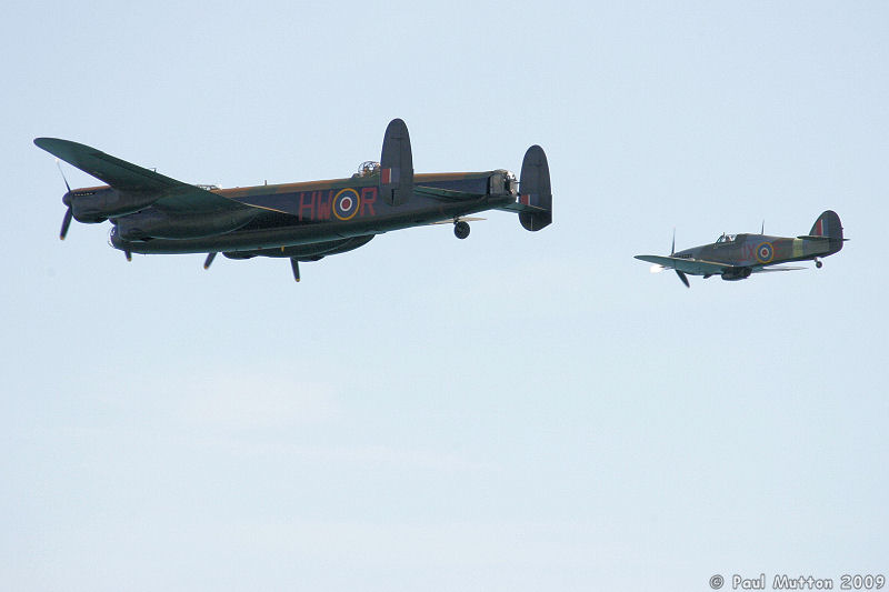  A8V7277 Hurricance and Lancaster bomber